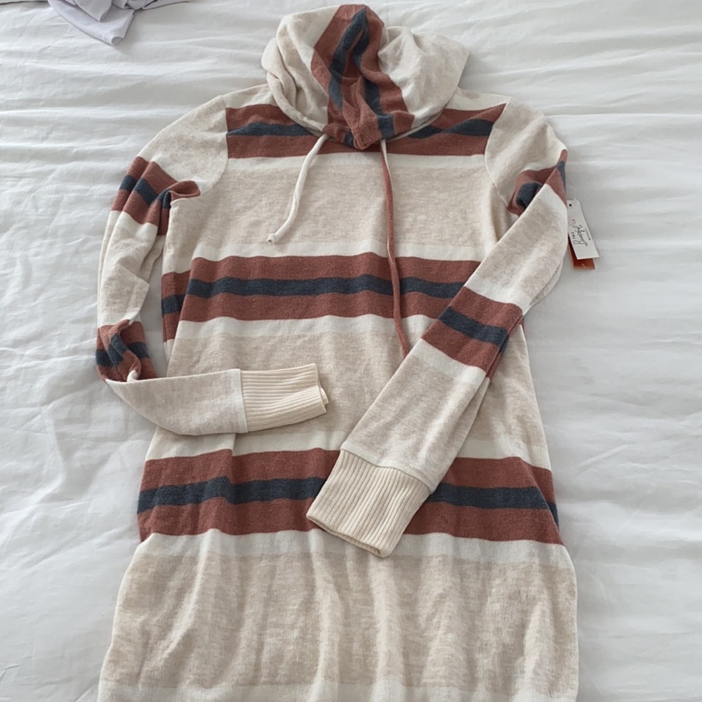 Super soft maternity hoodie!